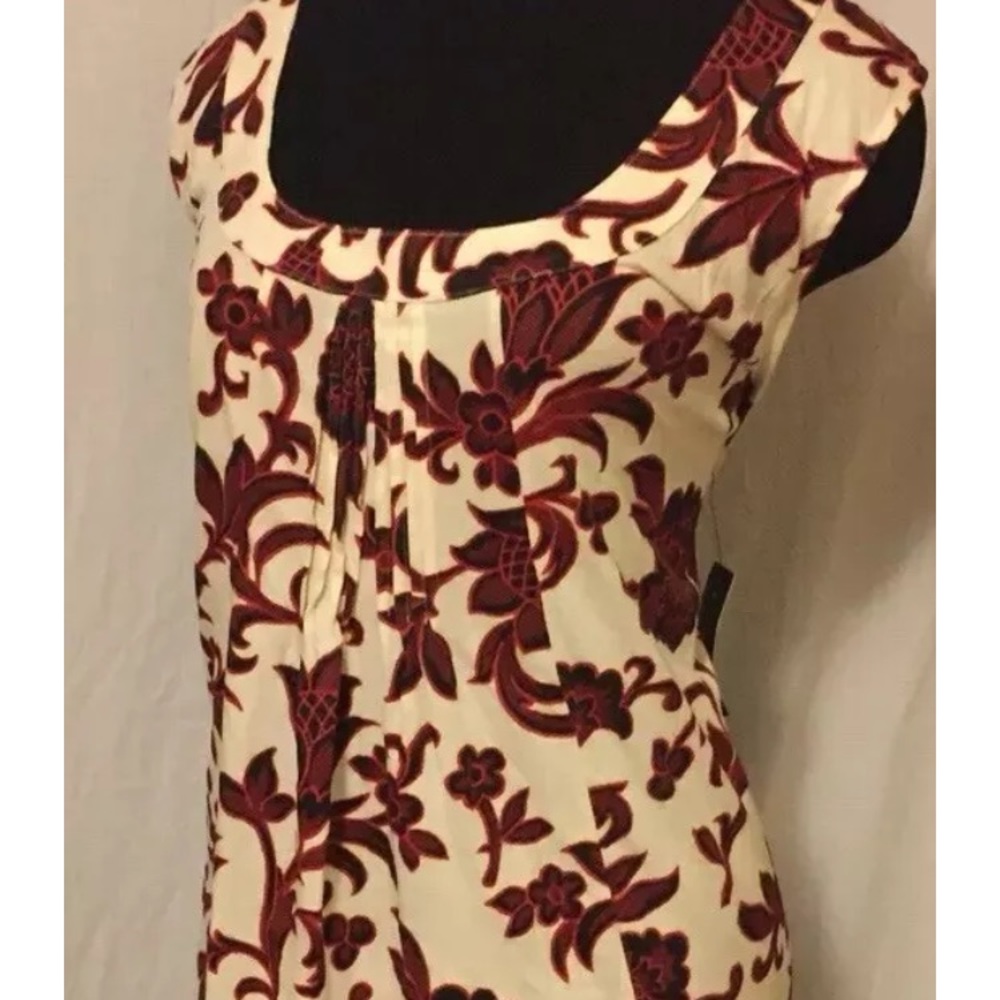 Women’s 3X Rafaela red and cream sleeveless blouse